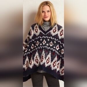 Aerie Navy and White Fair Isle Poncho Cabincore Snowy Winter Size Medium